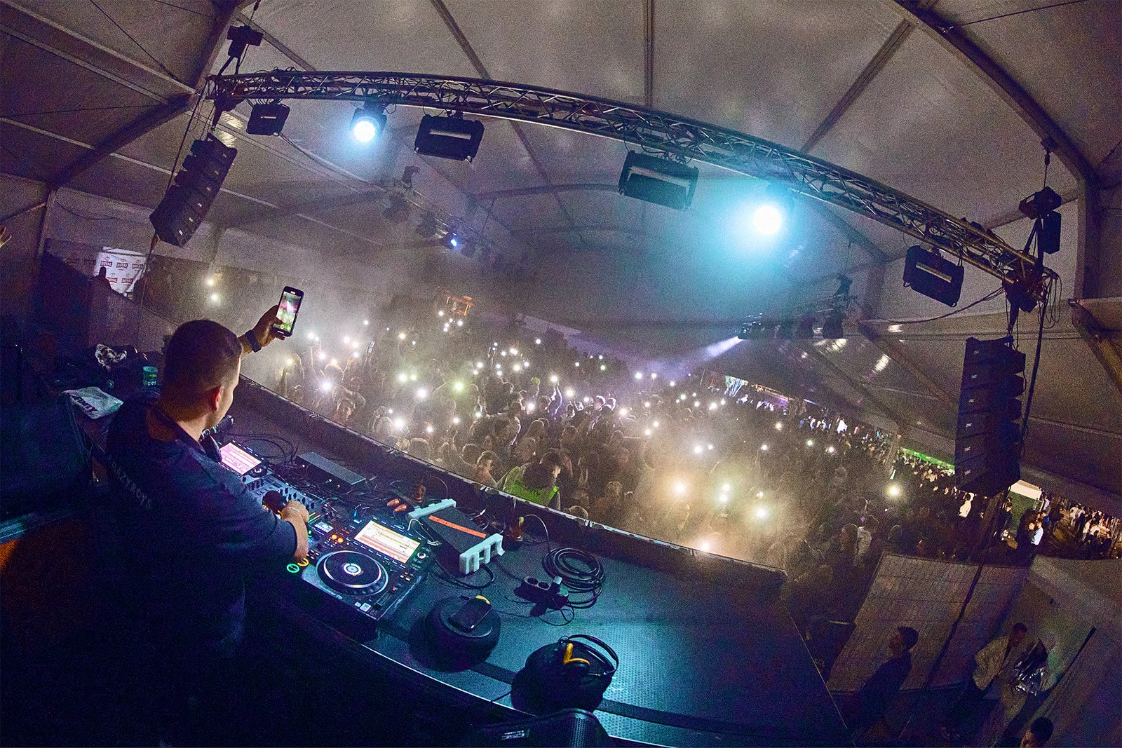 CRAZYBOYS (DJ) portfolio