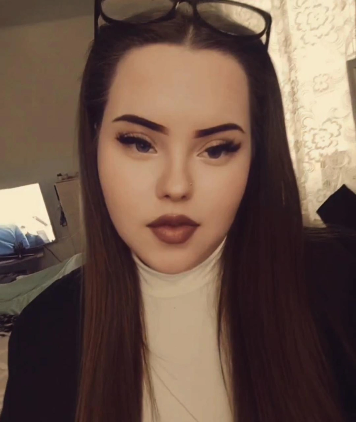 Makó Leonetta Kira portfolio