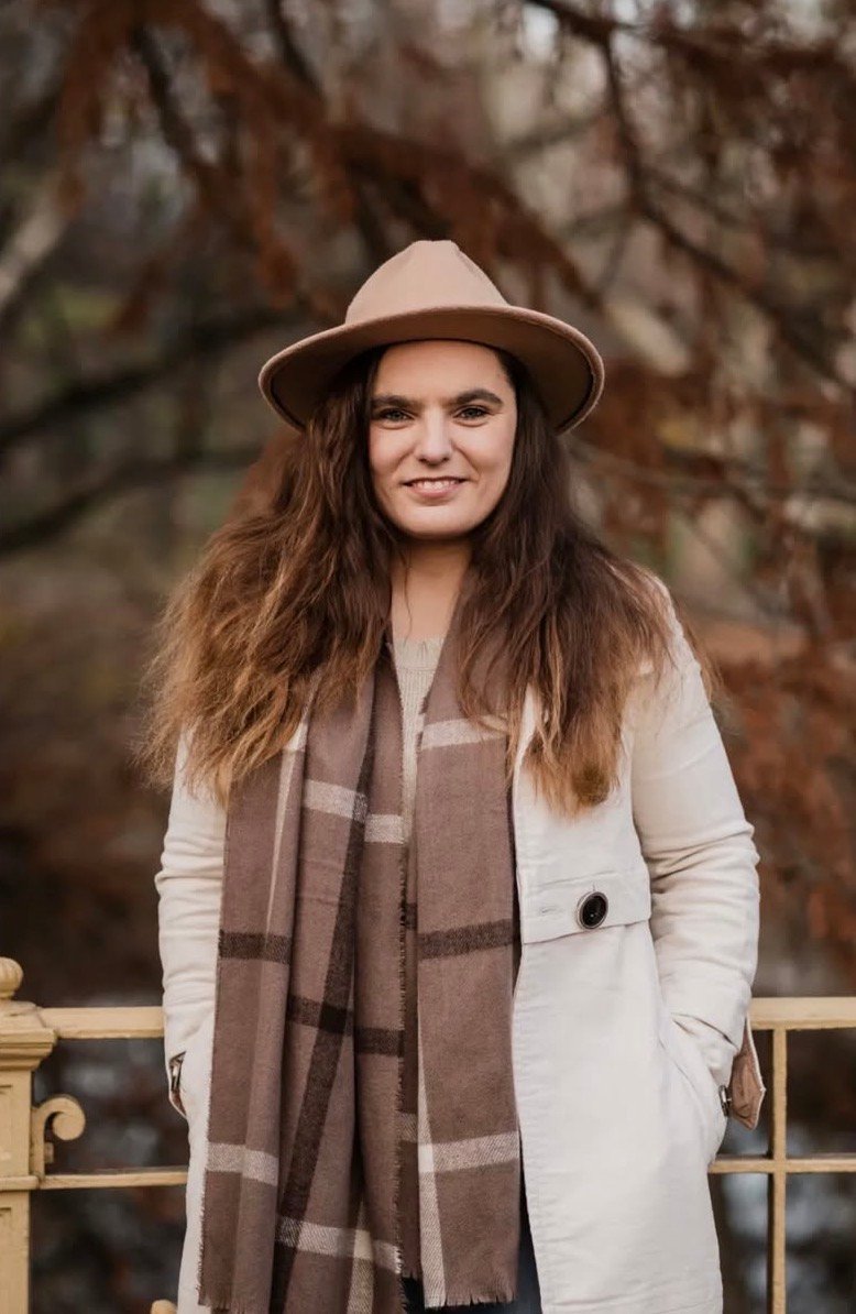 Albert-Fogarasi Nikolett portfolio