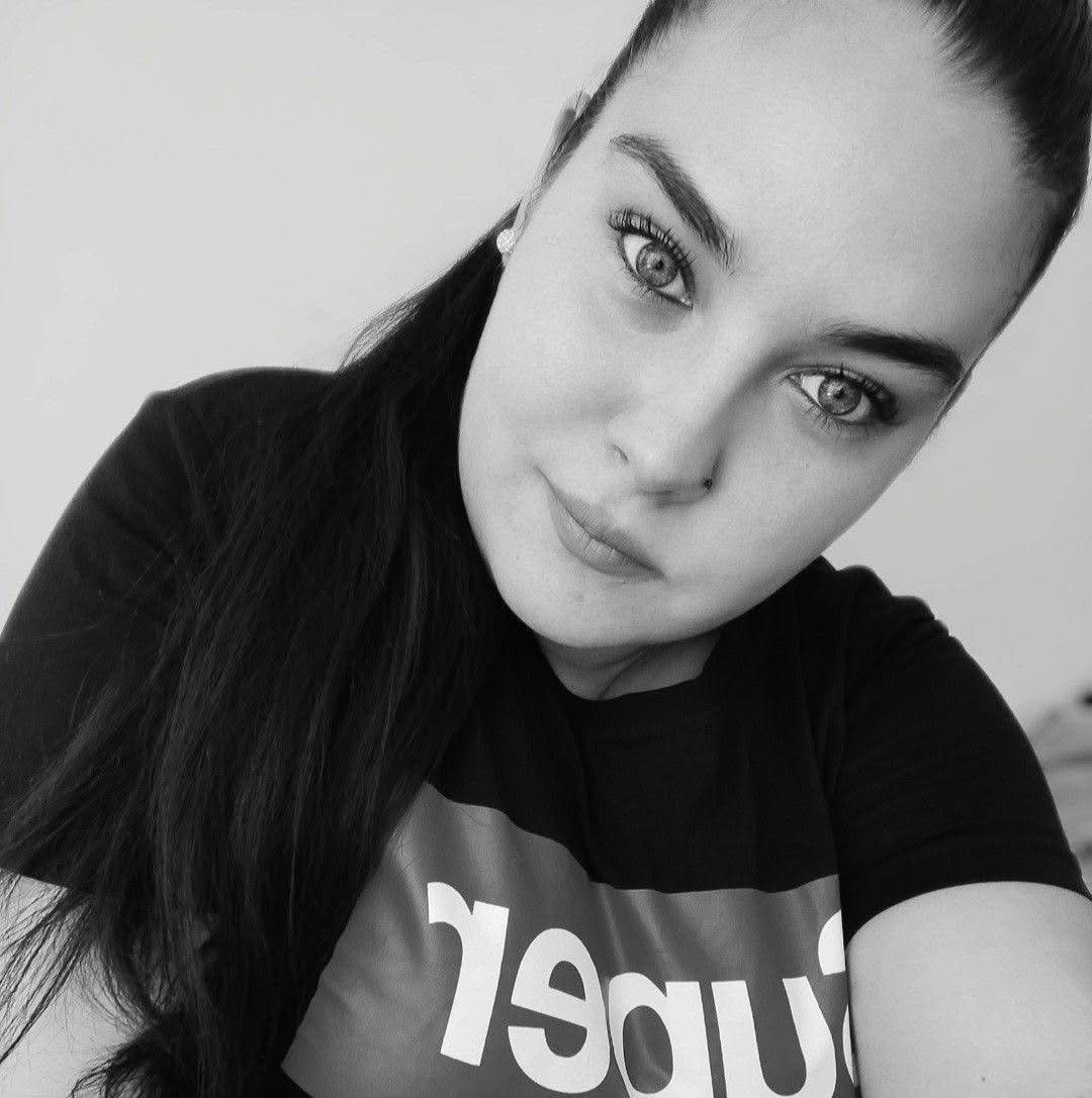 Unghyné Tóth Alexandra portfolio