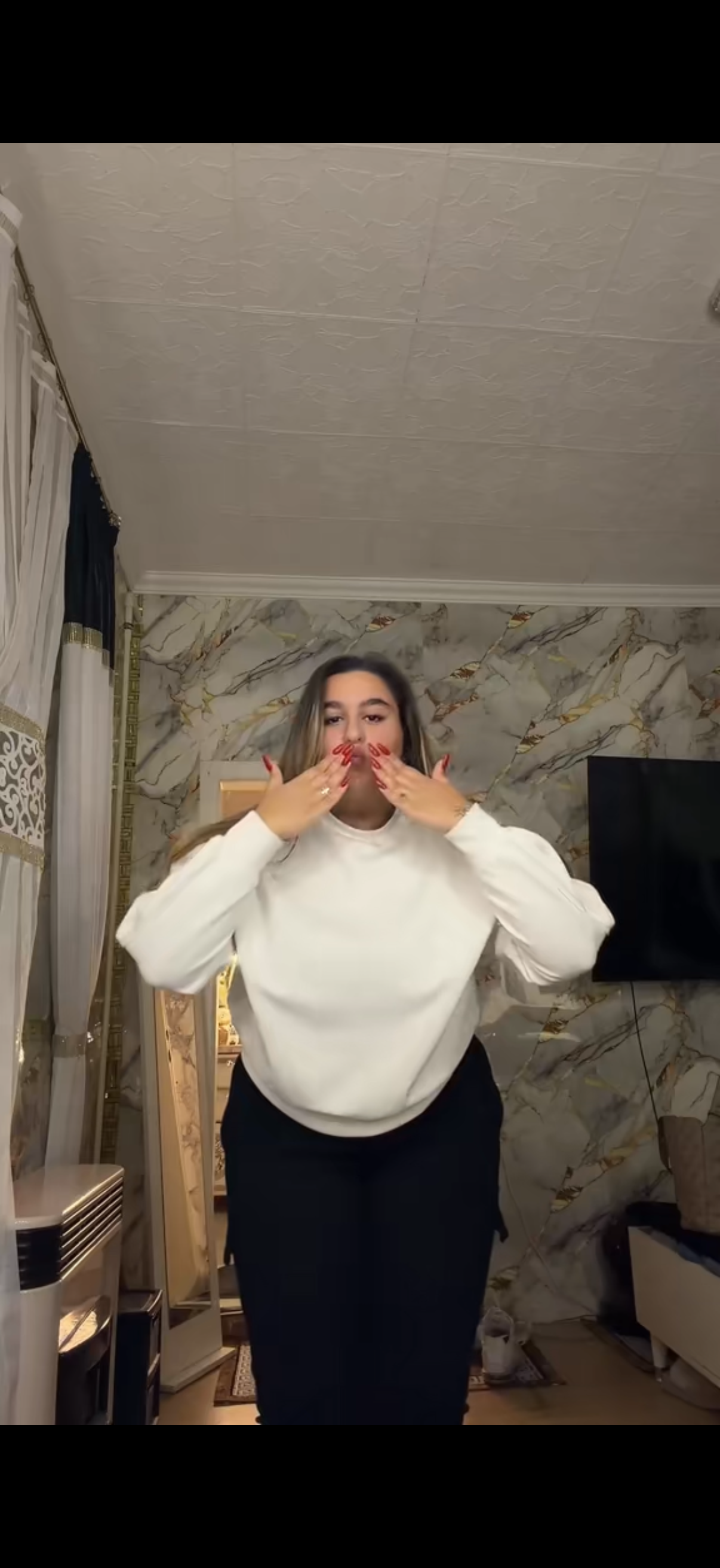 Suki Klaudia portfolio